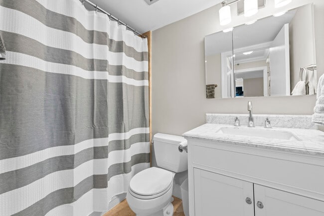 Building Photo - 3301 S Ocean Blvd