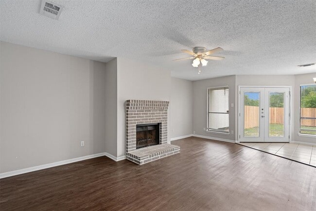 Building Photo - 13357 Water Oak Ln