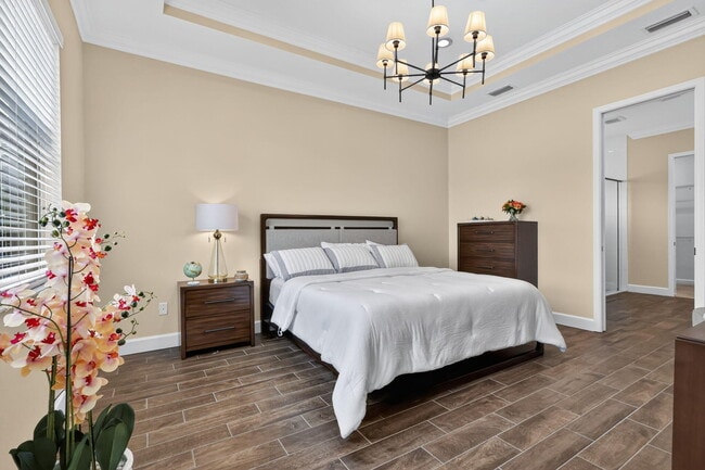 Building Photo - 15660 Goldfinch Cir