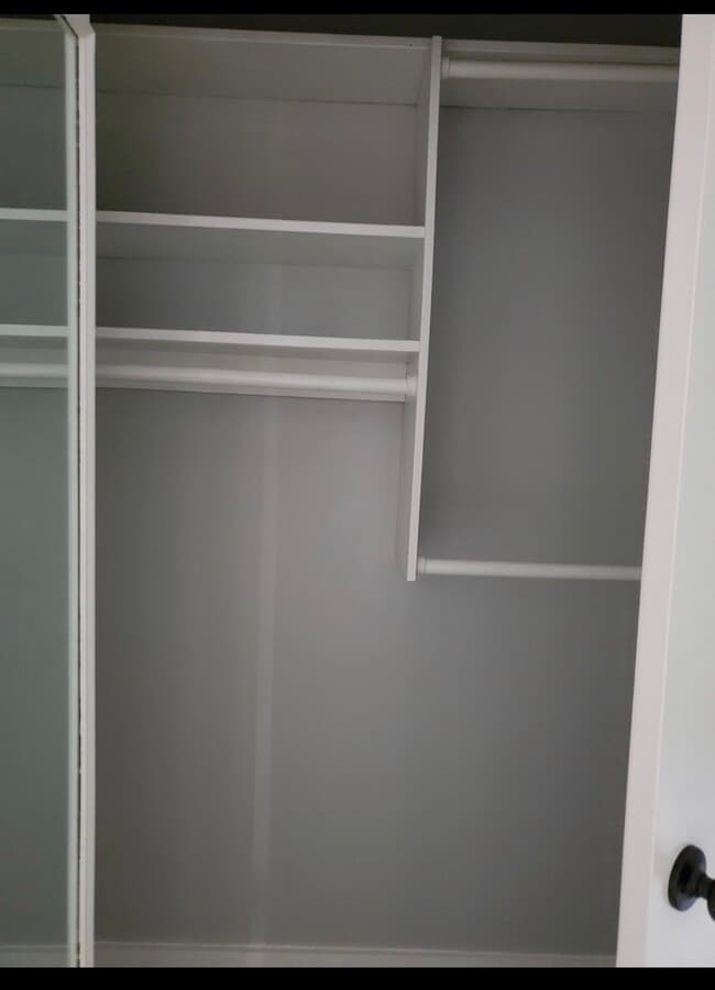 Building Photo - 130 Ravine St