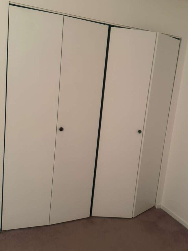 Building Photo - 287 Pembridge Ln