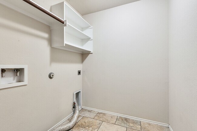 Building Photo - 4505 Chestnut Meadows Bend