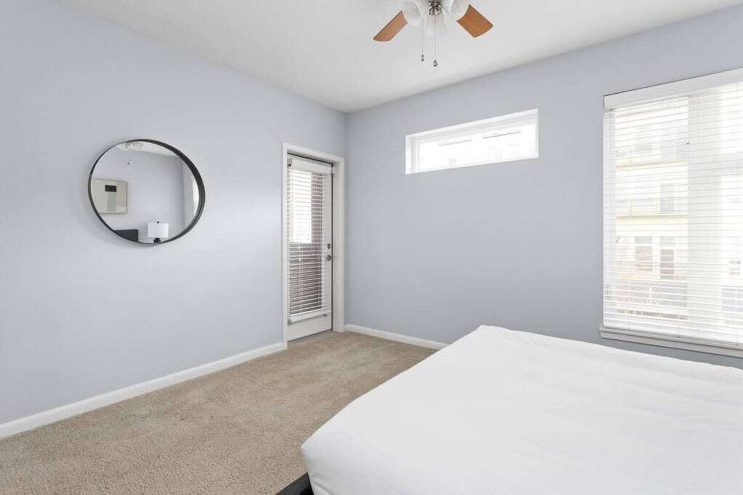 Building Photo - 421 E Market St