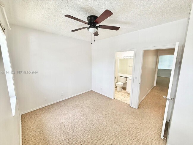 Building Photo - 70 Whitehead Cir