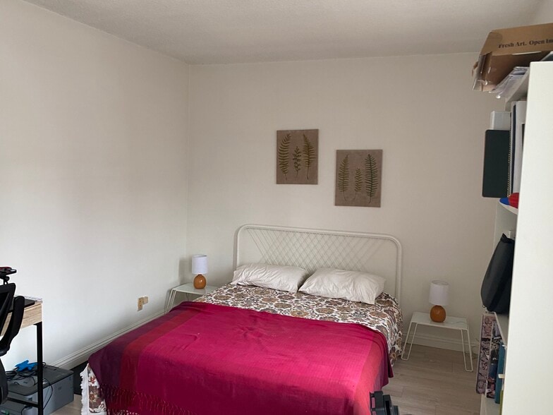 Building Photo - 1534 Stanford Ave