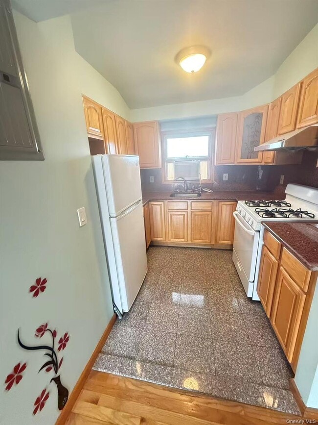 Building Photo - 64-67 229th St