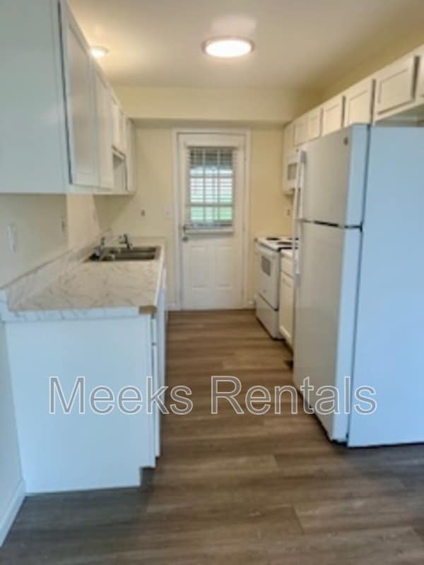 Building Photo - 66 Boncarbo Ln