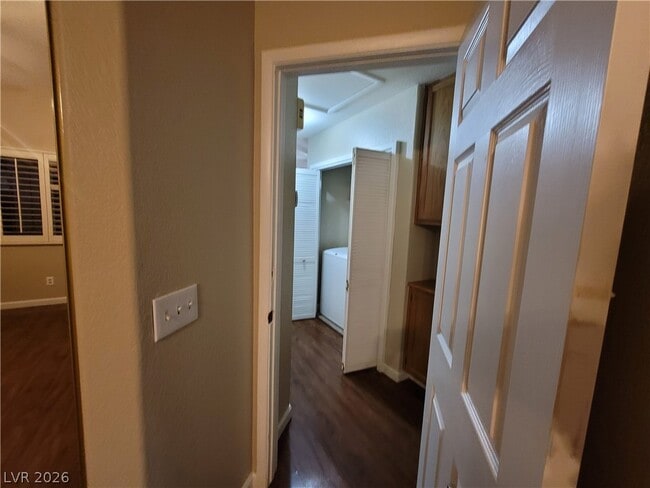 Building Photo - 2458 Color Canyon Way