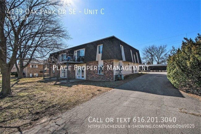 Building Photo - 4139 Oak Park Dr SE