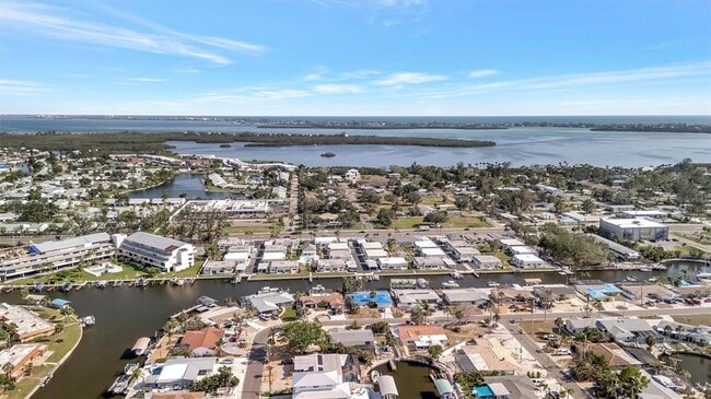 Building Photo - 9819 Hernando Ct