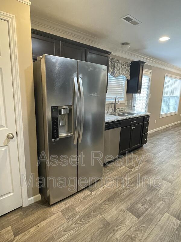 Building Photo - 8107 Cambridge Reserve Dr