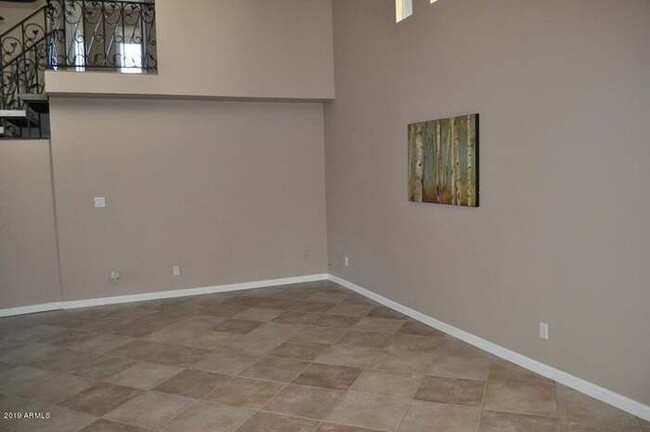 Building Photo - Townhouse at  Camelback/78th St! JOIN THE ...