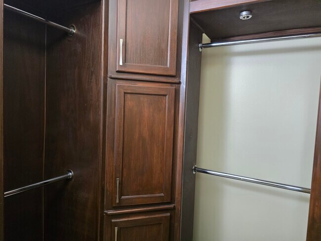 Building Photo - 12661 Westhampton Cir