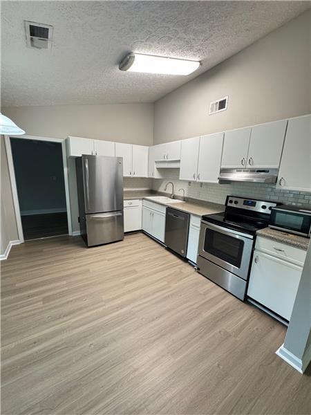 Building Photo - 426 Piercefield Dr