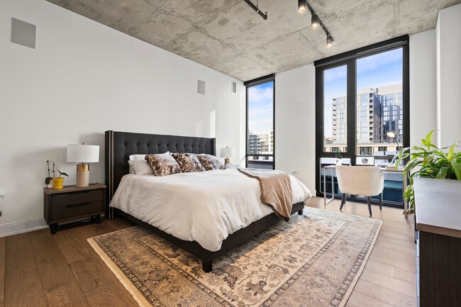 Building Photo - 111 S Peoria St