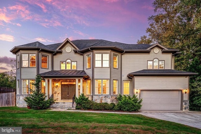 Building Photo - 829 Golden Arrow St