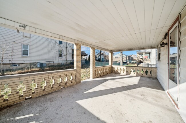 Building Photo - 3212 Orchard St