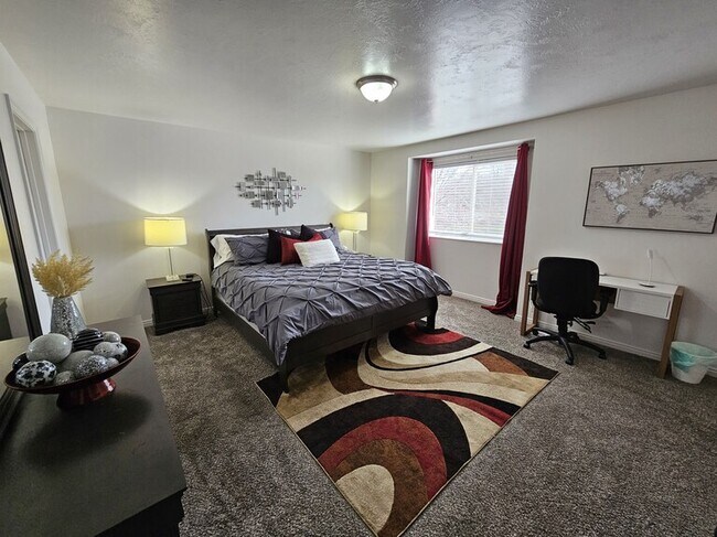 Master Bedroom - 426 W 600 S