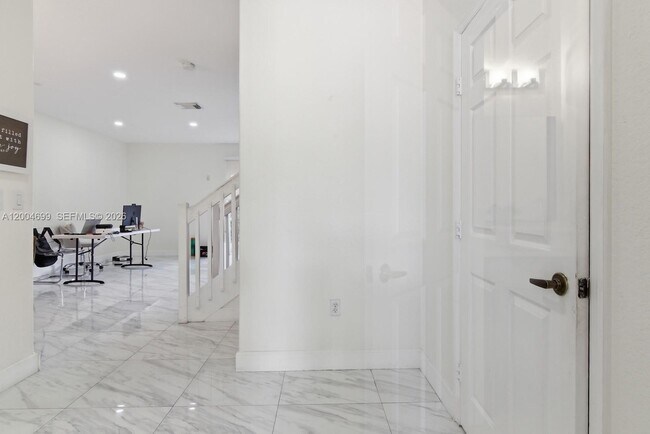 Building Photo - 15282 SW 89th Terrace