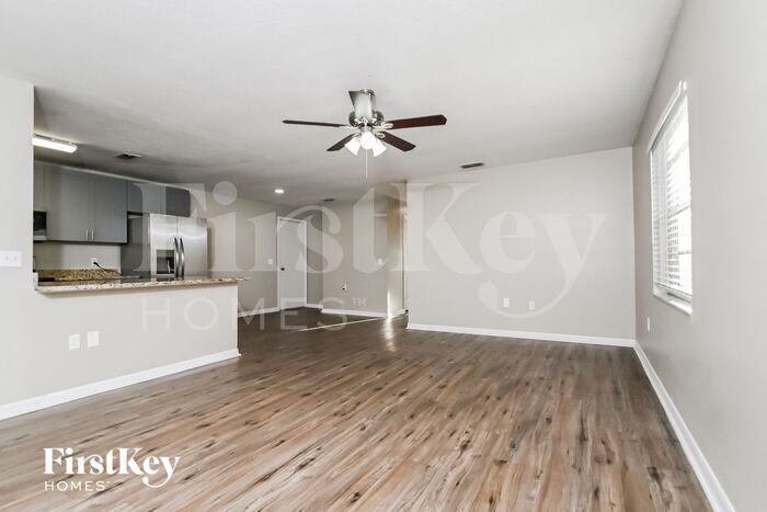 Building Photo - 7610 S Sherrill St