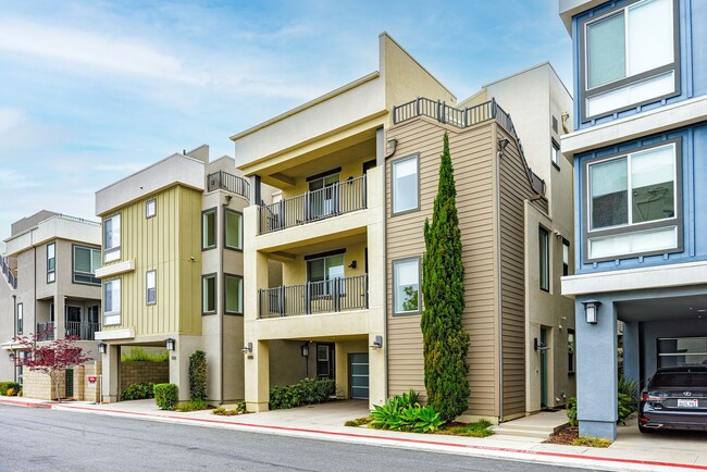 Building Photo - Lighthouse Community 4 Bedroom Home - Ocea...