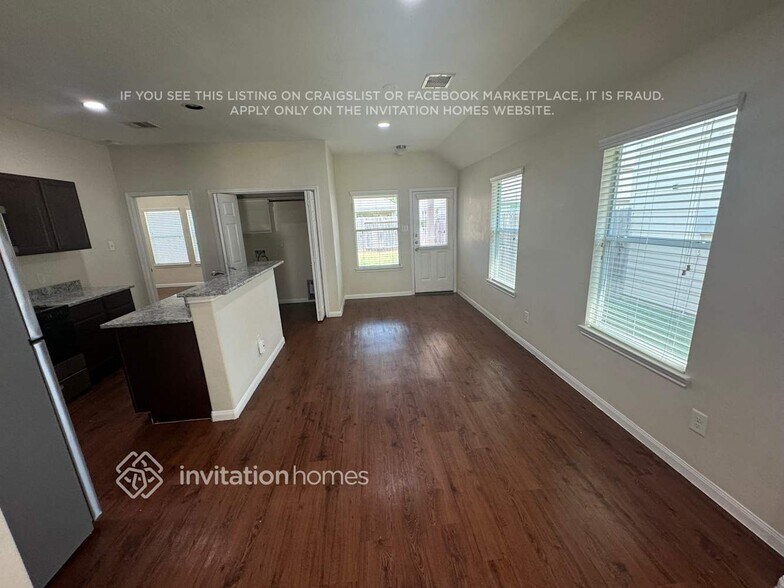 Building Photo - 18806 N Lyford Dr