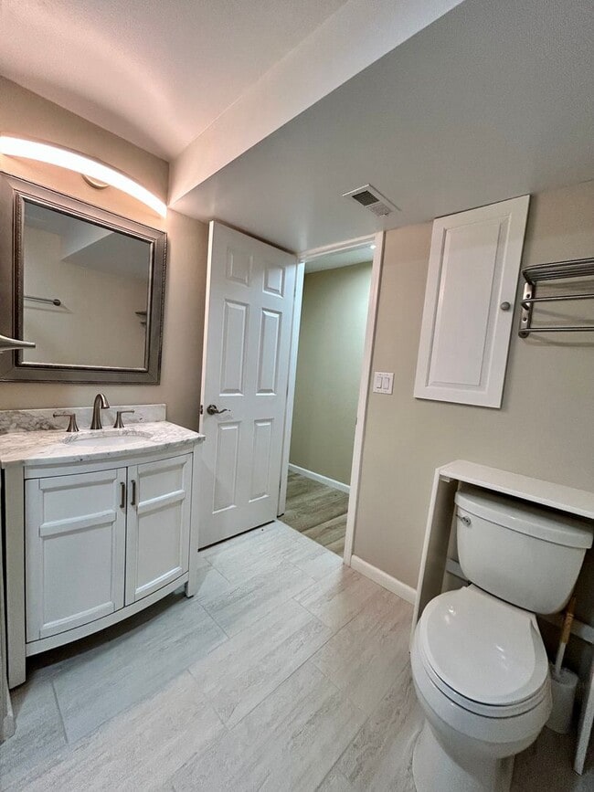 Building Photo - Gorgeous 3-Bedroom Home with Unobstructed Views and Access to North Open Space from Yard!