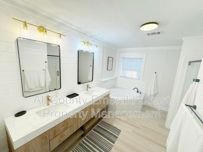 Building Photo - 444 Montigo Ave N