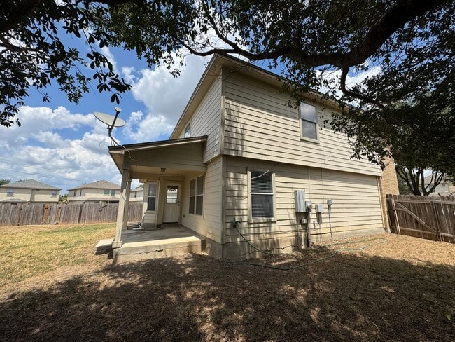 Building Photo - CUTE 2-STORY NESTLED ON A CUL-DE-SAC FEATURING AN ISLAND KITCHEN WITH STOVE/RANGE, DISHWASHER, MI...