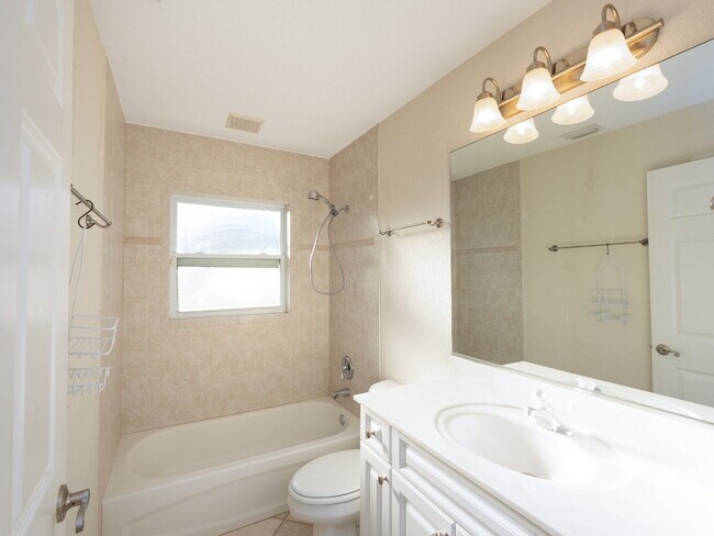 Building Photo - ZERO DEPOSIT MOVE-IN AVAILABLE ????