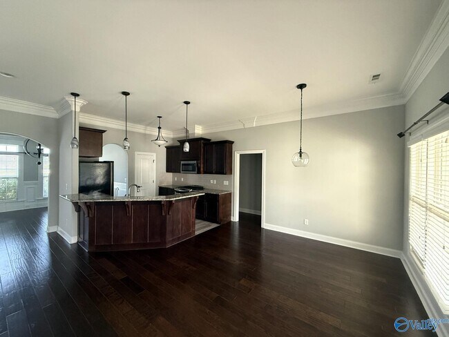 Building Photo - 219 Woodgrove Dr