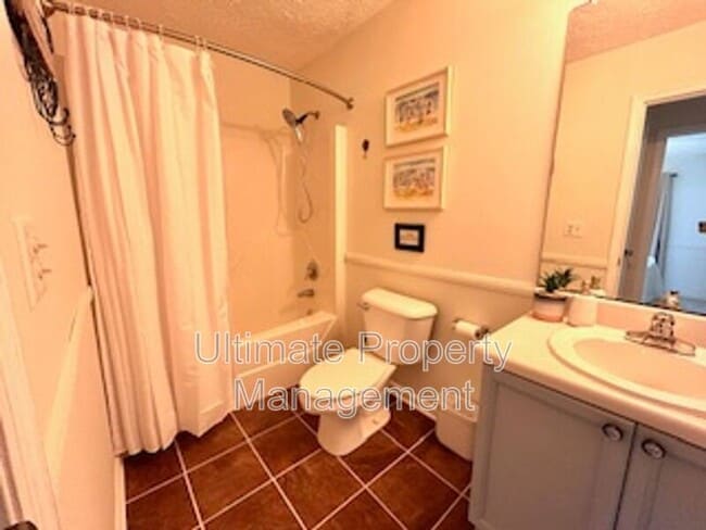 Building Photo - 2447 Frink Lake Dr