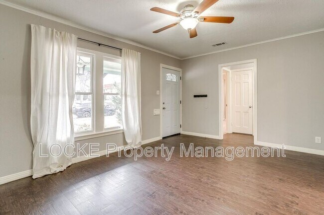 Building Photo - 3024 8th Ave