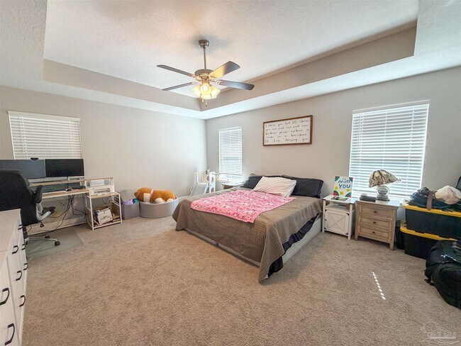 Building Photo - 4578 Red Oak Dr