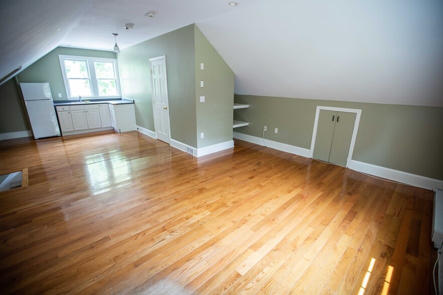 Building Photo - 15 Harrison St