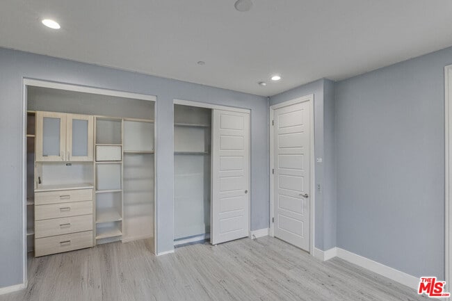 Building Photo - 20124 Piccadilly Ln