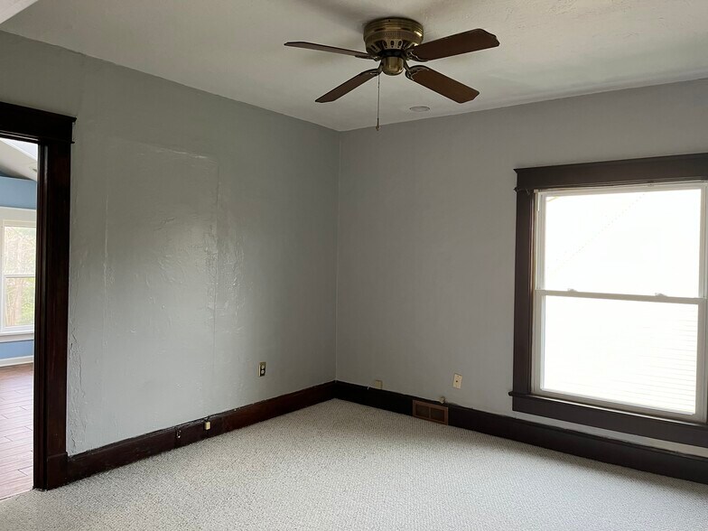 new windows on the entire house - 325 S Main St