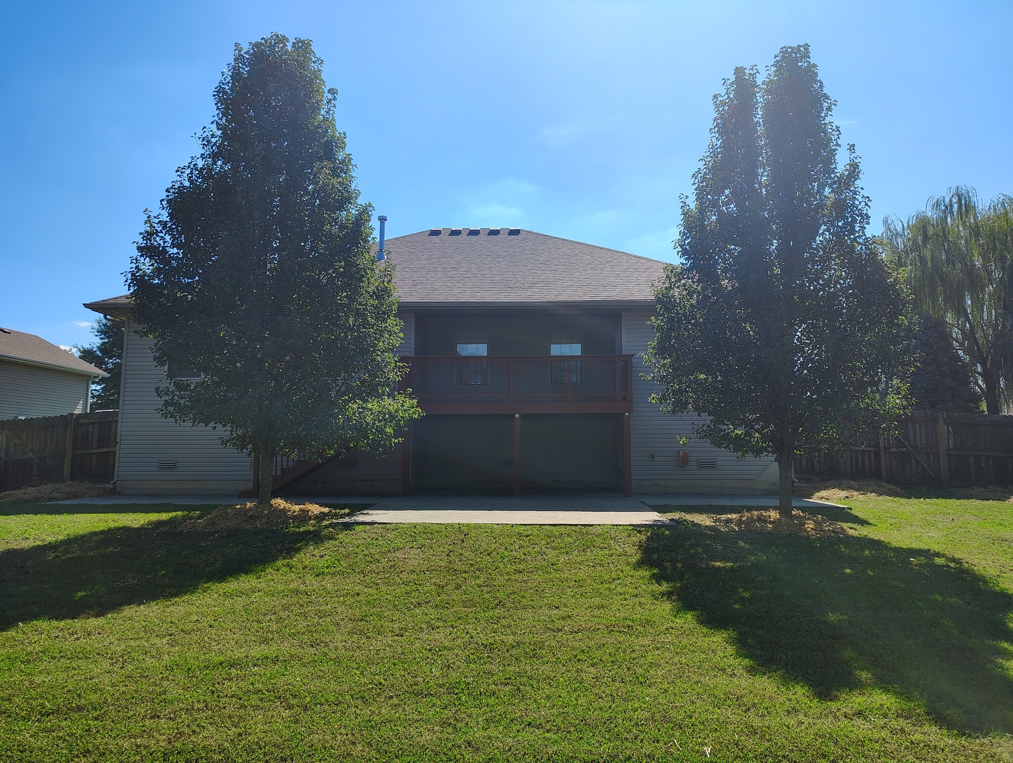 Building Photo - 721 Becky St