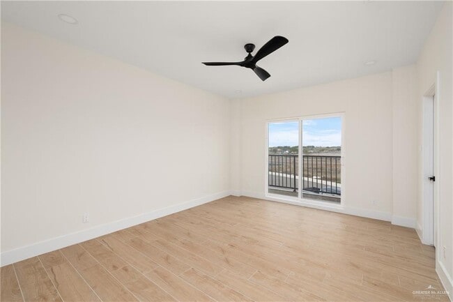 Building Photo - 19 S K Center St