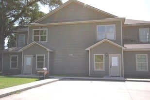 Building Photo - 417 Chavanne St