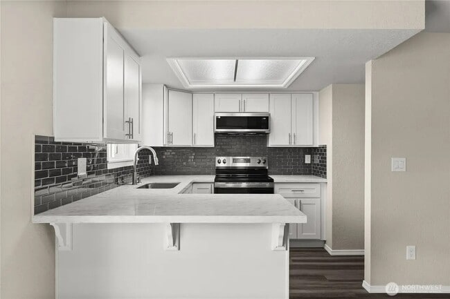 Building Photo - 502 Tullis St NE