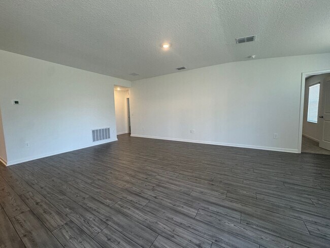 Building Photo - BRAND NEW CONSTRUCTION - 3 Bed 2 bath Sing...
