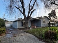 Building Photo - Colusa 3 Bedroom Home Available