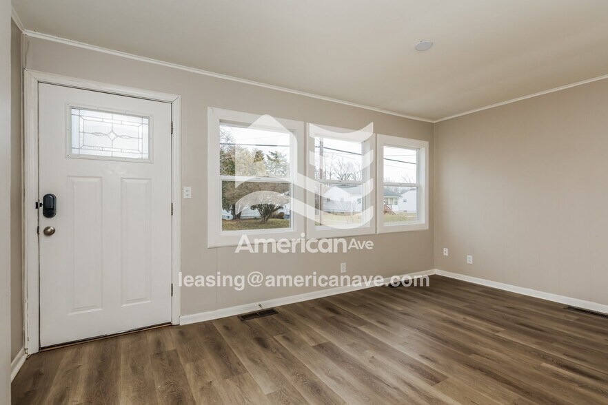 Building Photo - 1597 Courter St
