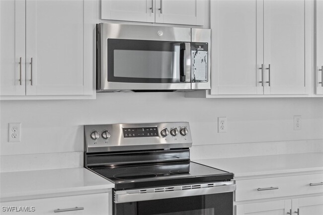 Building Photo - 5807 Double Eagle Cir