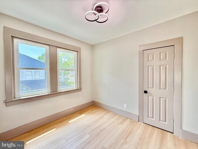 Building Photo - 2270 Mulford Ave
