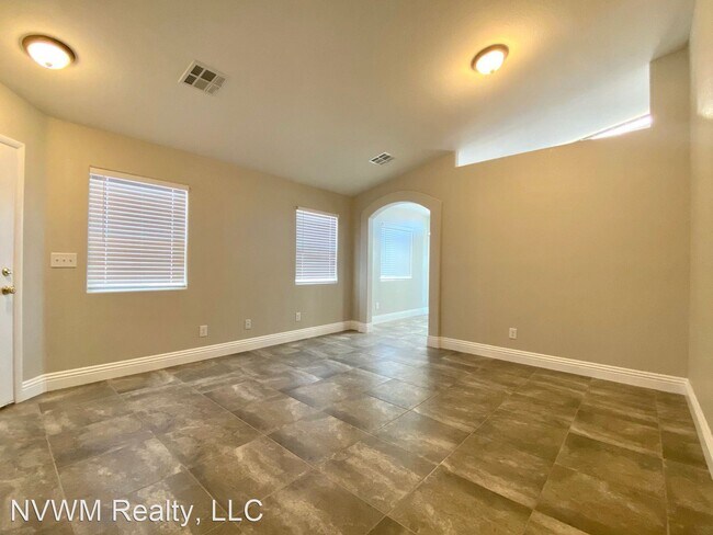 Building Photo - 3 br, 2 bath House - 3741 Sorrowing Sparro...