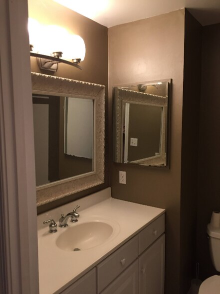 Building Photo - 11714 Smoketree Rd