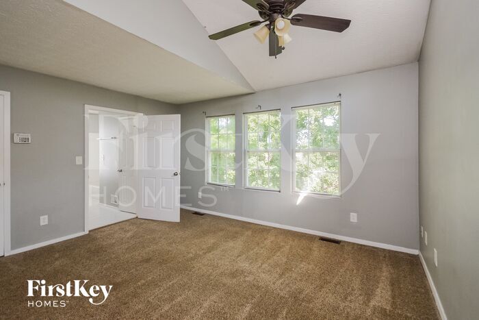 Building Photo - 1240 Woodstream Dr