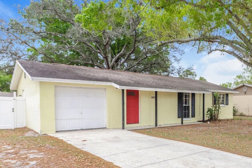 Building Photo - 6417 Willow Wood Ct